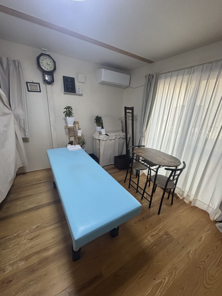 実際ストレッチをする場所です。自宅サロンなので周囲に気にすることなく受けれます。